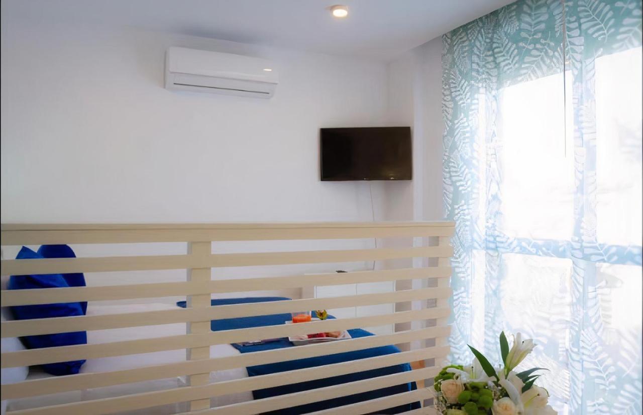 Estudio Junto A Plaza Merced Малага Екстериор снимка